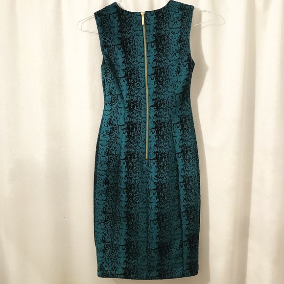 Calvin Klein dress perfect for work/wedding guest - Picture 2 of 3